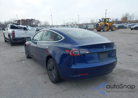 2019 Tesla Model 3 Long Range/Performance z USA, uszkodzony, nr VIN 5YJ3E1EB9KF359446